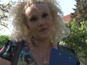 Blonde mature niquée en normandie