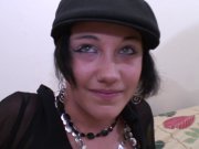 Cindy veut de la bite sans attendre plus longtemps
