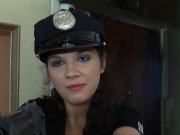 Stella Johanssen oublie de punir si elle jouit