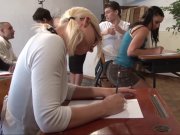 Pryscilla Lopez, Louna Vasseur et Amelie Pucycat en cours de sexe