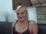 Deux belles bites pour Lana Brillant