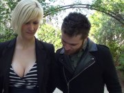 Eva Sin une belle cougar qui nique avec un jeune