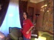 Une étudiante de 20 ans à la chatte poilue
