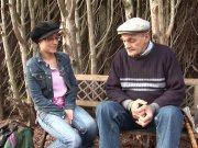Candice Marchal s'offre à papy